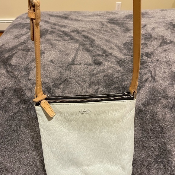 Vince Camuto mint, gray and tan‎ crossbody bag - Picture 2 of 11